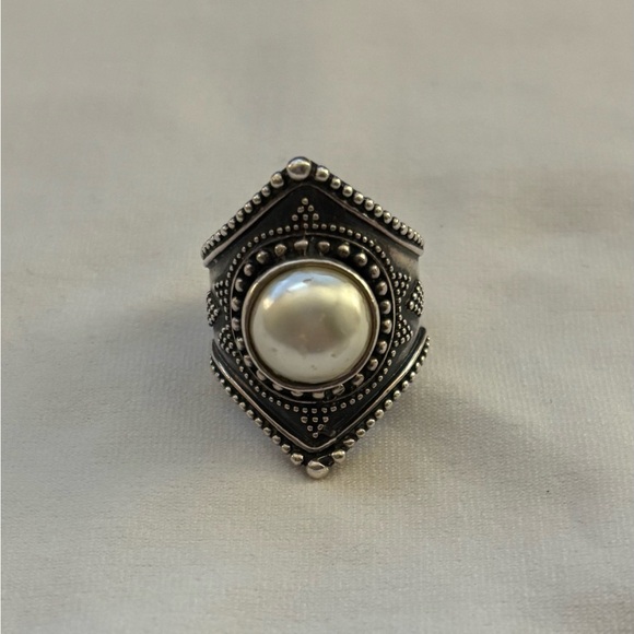 Sterling silver and pearl ring - Picture 1 of 6